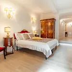 Luxury&Charme Historical Center