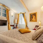 Luxury&Charme Historical Center
