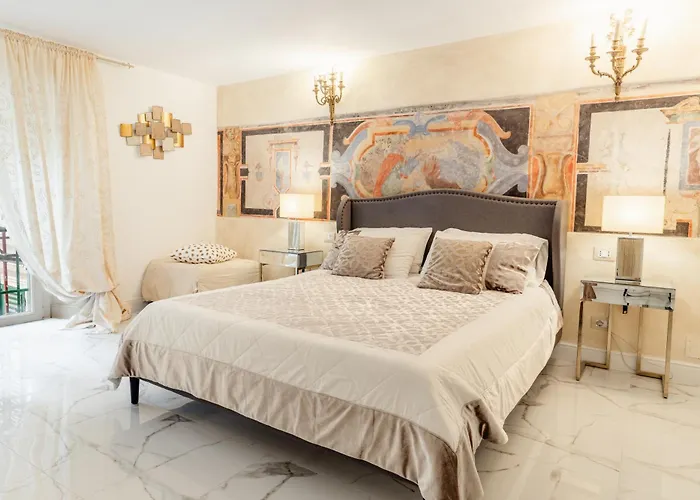 Luxury&Charme Historical Center